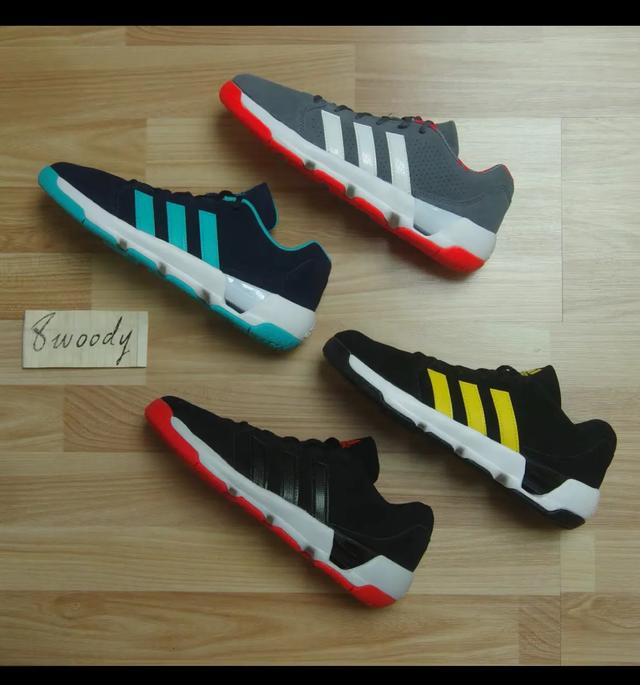 真正阿迪鞋价格表(阿迪达斯正品)(4)