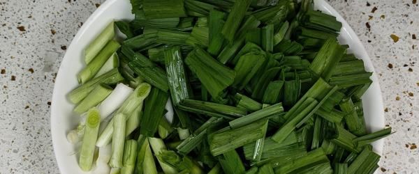 腊肉怎么炒好吃又简单,腊肉配什么菜炒好吃图片图5