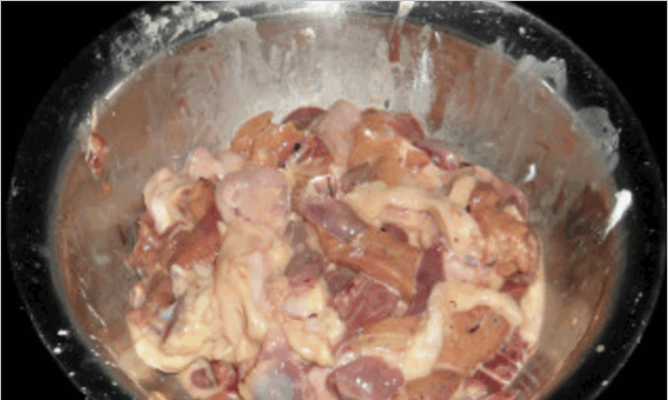 泡椒鸡杂怎么炒,四川泡椒鸡杂的做法图9