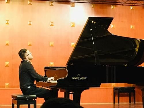 四川音乐学院钢琴系教授名单,四川音乐学院钢琴系老师名单-第1张图片-