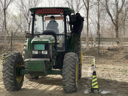 科目四模拟考试2023题(科目四模拟考试2023题及答案)-第2张图片-