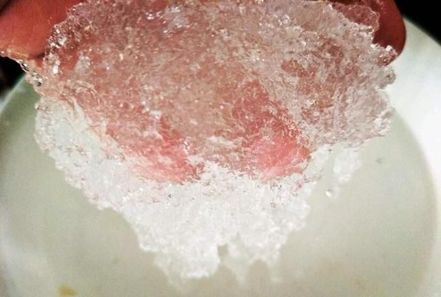 雪燕泡了两天还可以吃吗,雪燕泡在水里面为什么会变大?图3