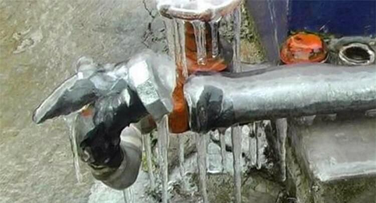 农村水管冻住了如何快速解冻