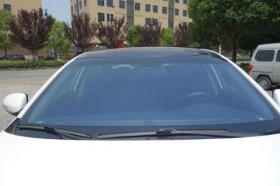 ​汽车隔热玻璃和普通玻璃区别_汽车隔热玻璃膜什么牌子的好