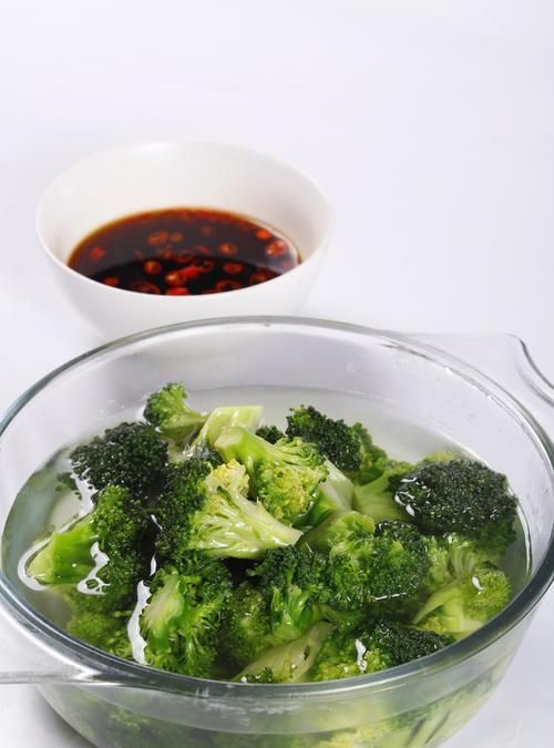 西兰花用开水煮几分钟能熟