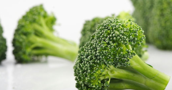 西兰花煮几分钟熟,西蓝花煮多久好图1