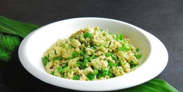 辣椒炒鸡蛋怎么炒,辣椒炒鸡蛋怎么做好吃图8