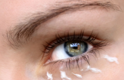 如何正确使用眼霜,眼霜怎么用才正确方法