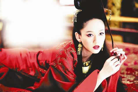 东方不败死了吗:东方不败是什么教,东方不败是谁杀的