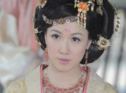 李诗韵的男朋友是谁啊？马国明与李诗韵有什么关系吗？