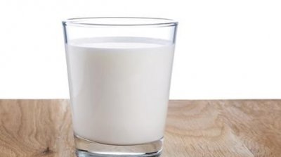 牛奶加水可以喝吗,生牛奶加水如何鉴别?