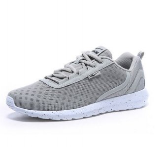 鸿星尔克属于什么档次,鸿星尔克衣服什么档次?