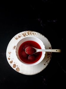 自制杨梅汁能保存多久,杨梅汁在冰箱中密封了三天还能喝吗