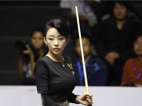 潘晓婷凸点泳装：一张图告诉你潘晓婷胸有多大