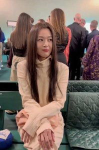 ​全智贤宋慧乔，抢了内娱大花的饭碗？