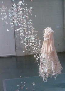 象牙塔什么意思,圆象牙塔之梦什么意思?