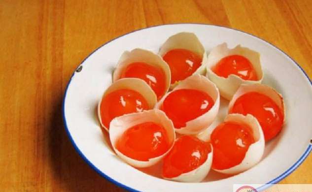 为什么老人说吃鸭蛋比鸡蛋好啊