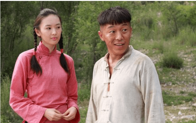 童瑶个人资料简介及家世(挨打只会变得更强,18年后的童谣,已是张国立儿子高攀不起的人)