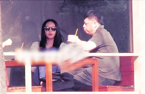 童瑶个人资料简介及家世(挨打只会变得更强,18年后的童谣,已是张国立儿子高攀不起的人)