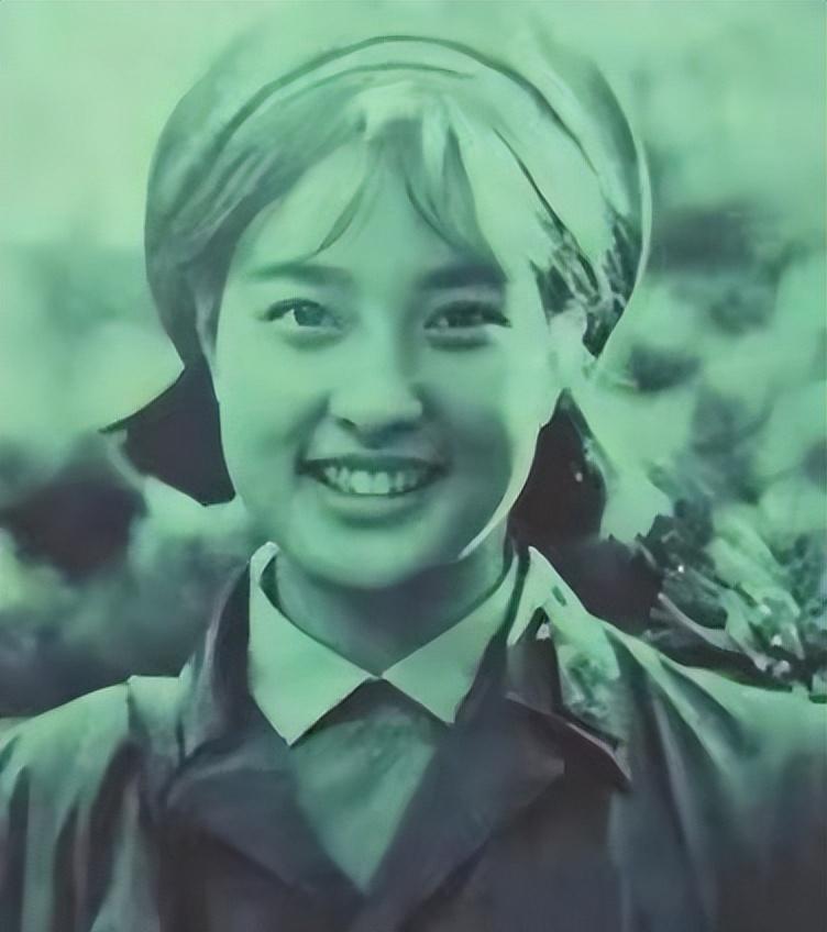 刘晓庆简历个人资料作品（刘晓庆：一生中有过7个男人，4段婚姻中没生过孩子，60岁再当新娘）