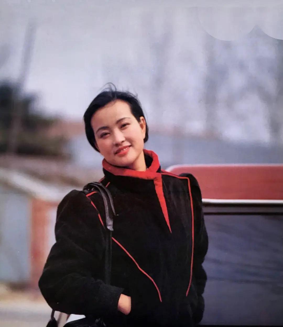 刘晓庆简历个人资料作品（刘晓庆：一生中有过7个男人，4段婚姻中没生过孩子，60岁再当新娘）