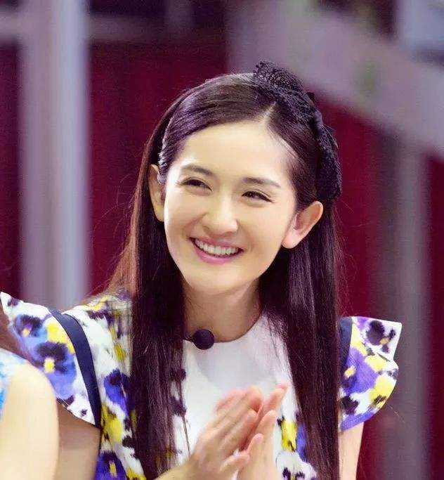 “老好人”何炅的陨落史，曾是内娱最强人脉，如今却饱尝人情冷暖