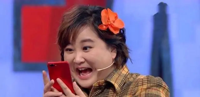 贾玲：靠自己成名，让逝去的母亲流传后世，风光背后有泪水