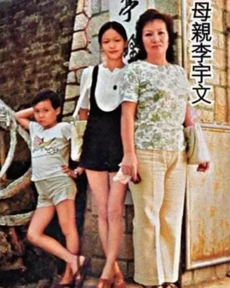 幸福来得有点晚！和郑裕玲纠缠半生的吕方，如今娶女富豪老年得女