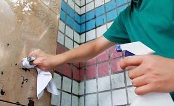 墙面上有双面胶怎么去除掉