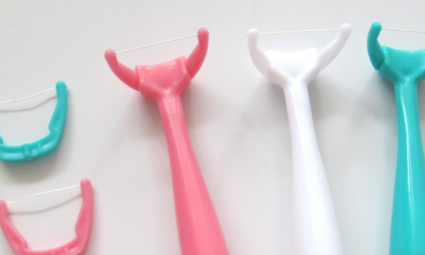 双面胶怎么去除痕迹粘在墙面上,双面胶粘在墙上怎么去掉图7