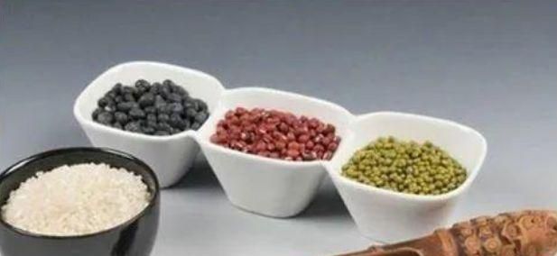 炎热的夏天,你喜欢哪些既好吃又能去湿气的美食呢