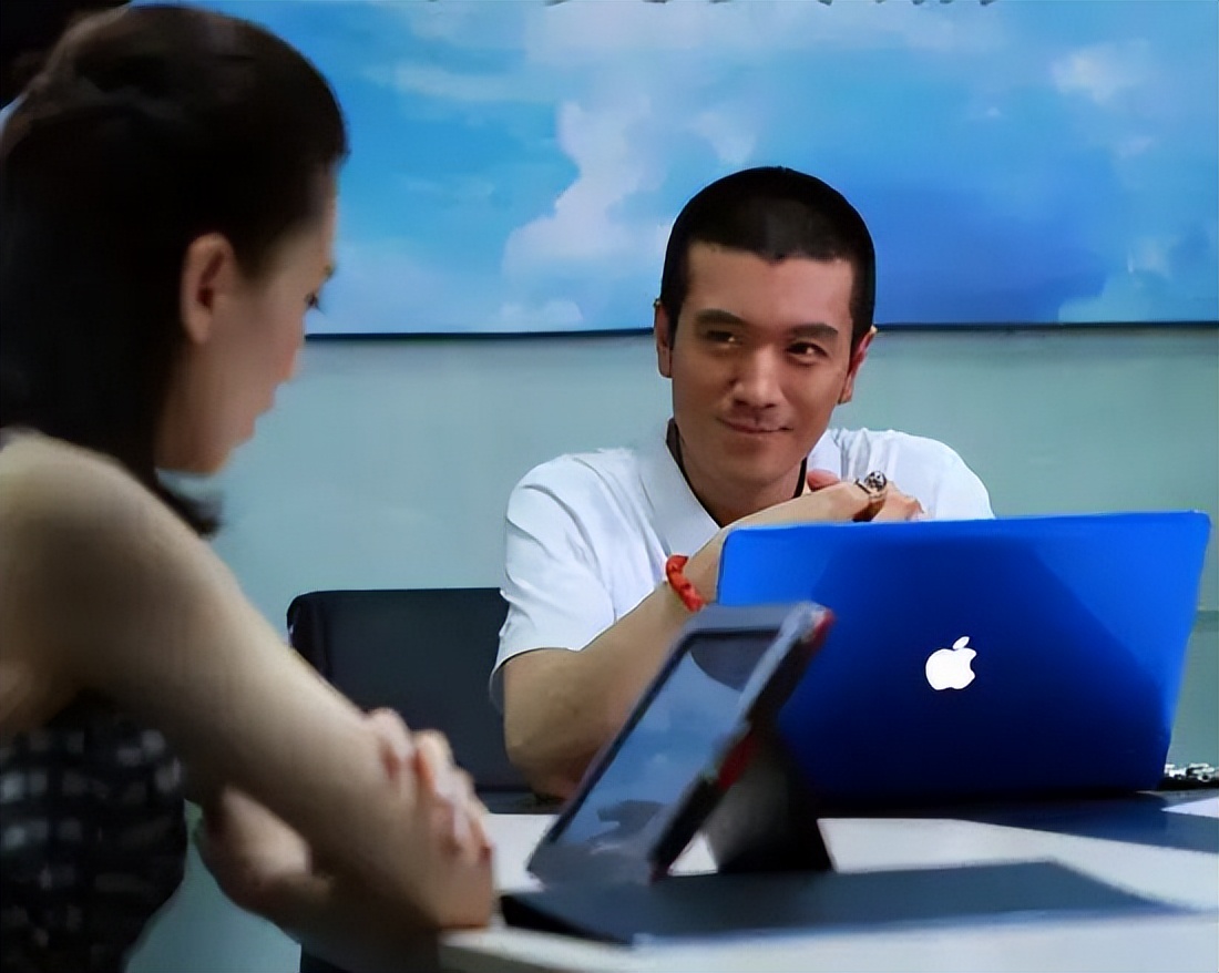 杨子身价过亿，直播起来却比尖叫鸡都卖力