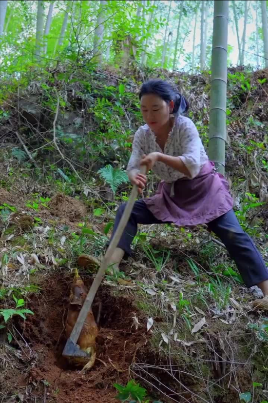 乡愁沈丹：从离异负债到带全村人致富，单亲妈妈如何完成蜕变？