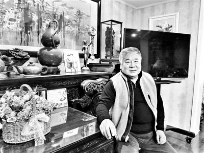 努力将相声艺术理论化---赵炎个人资料简介