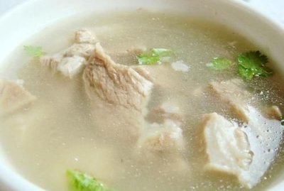 牛奶羊肉汤的功效与作用,做羊肉汤牛奶是开始放还是汤熬好了再放?