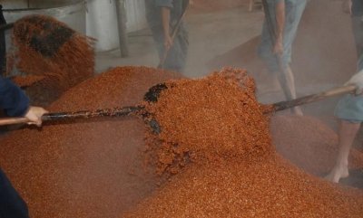 固态发酵酒什么意思,固态发酵白酒和液态发酵白酒有什么区别