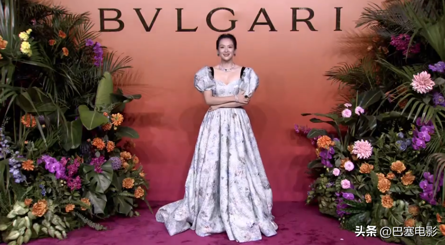 宝格丽红毯：赵露思性感，被佟丽娅美到，舒淇更惊艳让人移不开眼