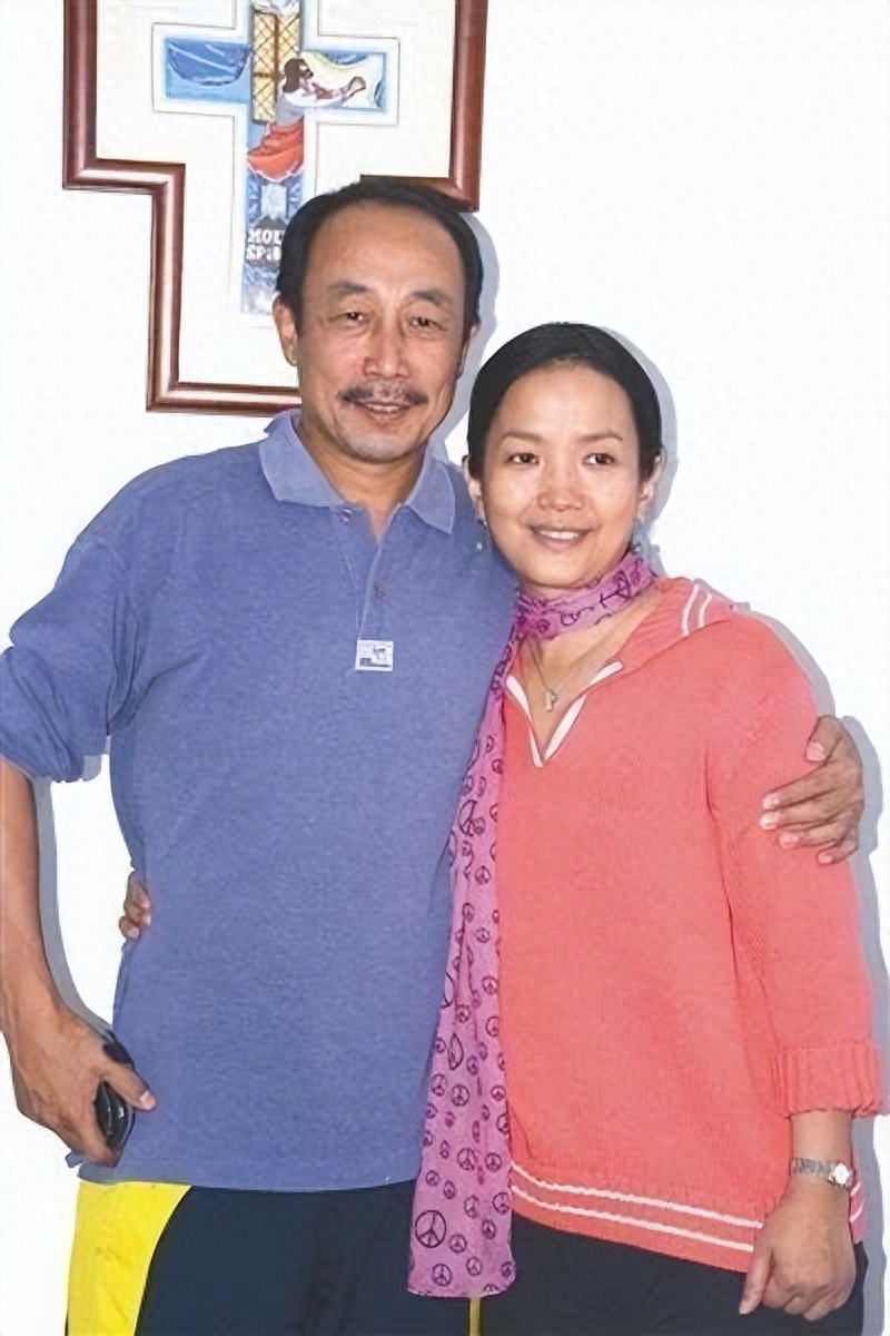 吕丽萍的个人资料，与陶伟离婚21年：她带儿子三婚，他病逝后父母与妻子打官司