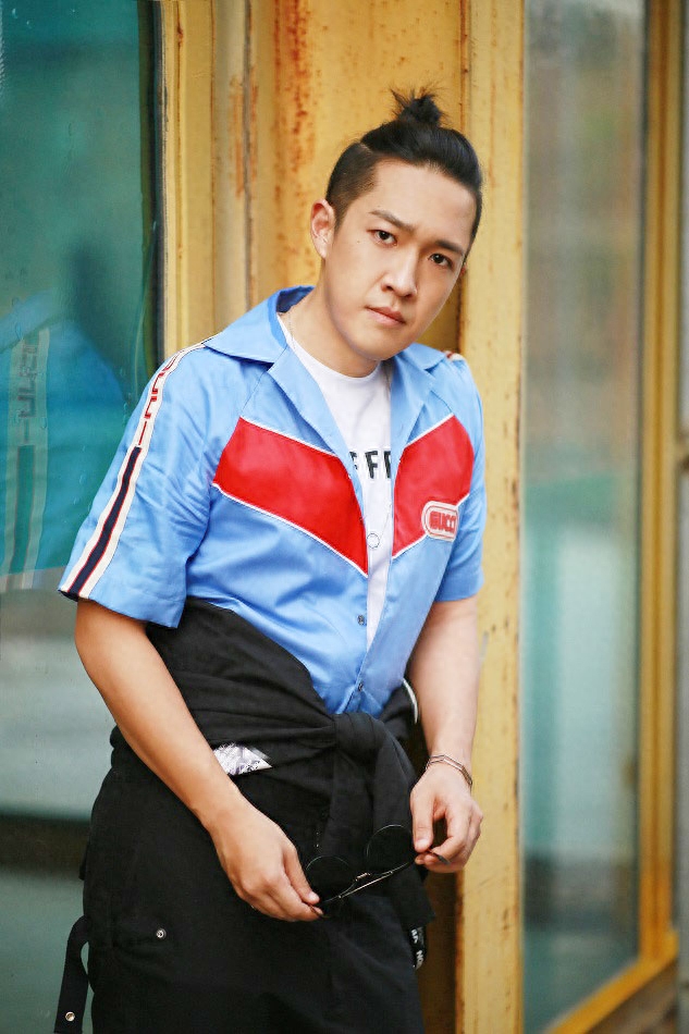 吕丽萍的个人资料，与陶伟离婚21年：她带儿子三婚，他病逝后父母与妻子打官司