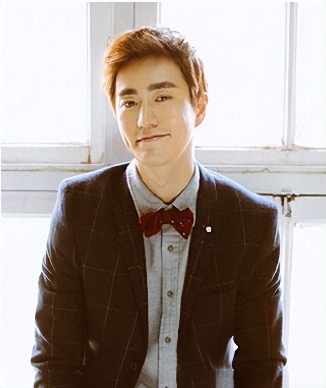 杨玏个人资料:一心为“星二代”正名,他却成父亲杨立新的心病