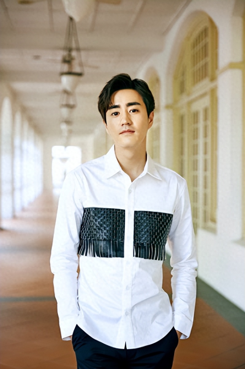 杨玏个人资料:一心为“星二代”正名,他却成父亲杨立新的心病