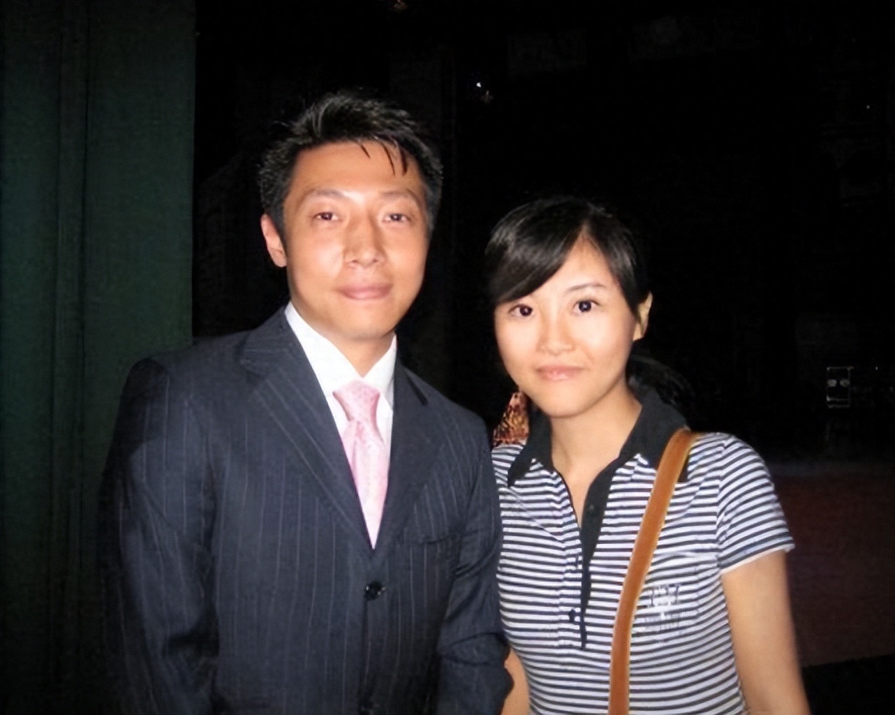 涂经纬个人资料:从贵州贵阳走出来的央视著名主持人,男友在雾中迷路了