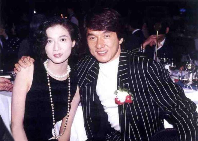 成龙个人资料大全（成龙：一次放纵毁了吴绮莉母女一生，他有着怎样的心路历程？）