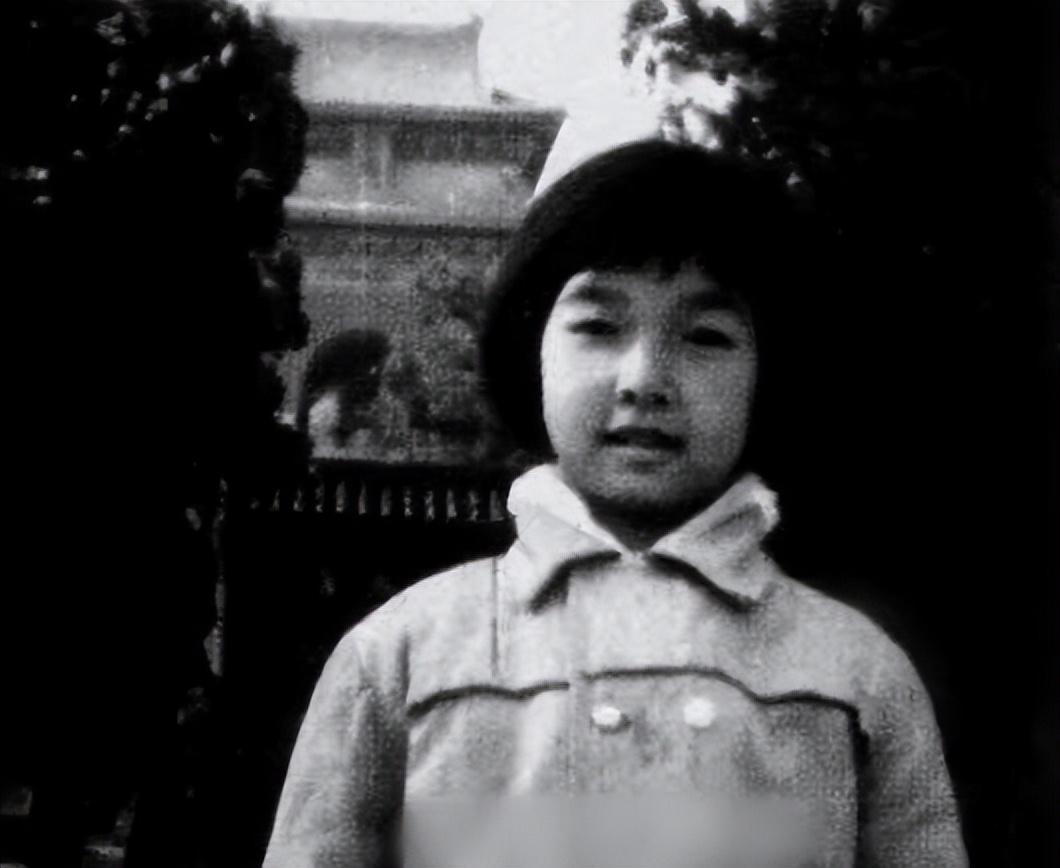 江珊个人资料简历（江珊的随性人生：曾是靳东爱人，四段恋情一段婚姻，53岁再遇真爱）