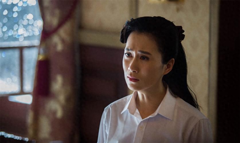 温峥嵘个人资料:从乡村少女到大屏女神,与初恋从校园到婚纱,幸福至今