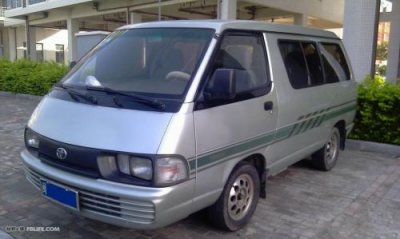 ​丰田小霸王图片和价格(丰田小霸王面包车)