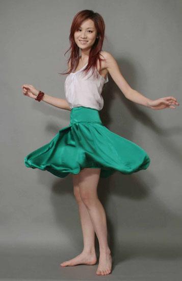 田亮的老婆是谁(“超女”叶一茜:我这辈子最正确的决定,就是在23岁时嫁给田亮)