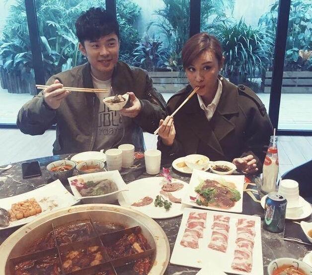 田亮的老婆是谁(“超女”叶一茜:我这辈子最正确的决定,就是在23岁时嫁给田亮)