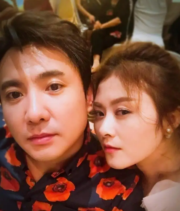 沈腾的妻子是谁(沈腾的妻子王琦:嫁给了妈妈看准的女婿,如今婚姻状况如何)