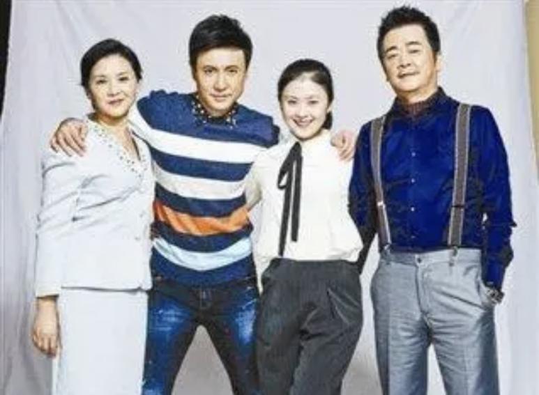 沈腾的妻子是谁(沈腾的妻子王琦:嫁给了妈妈看准的女婿,如今婚姻状况如何)